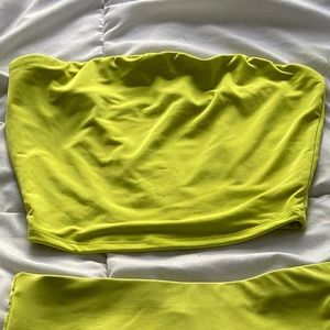 Two piece Windsor set